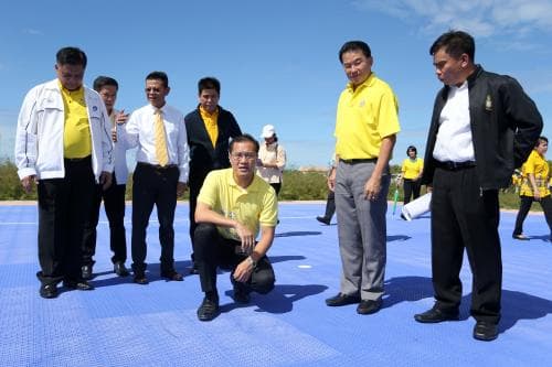นายวีระศักดิ์ โควสุรัตน์ (รมว.กก.)  ลงพื้นที่ตรวจสอบความคืบหน้า ปัญหา อุปสรรคในการดำเนินการโครงการก่อสร้างสนามกีฬาจังหวัดสมุทรปราการ