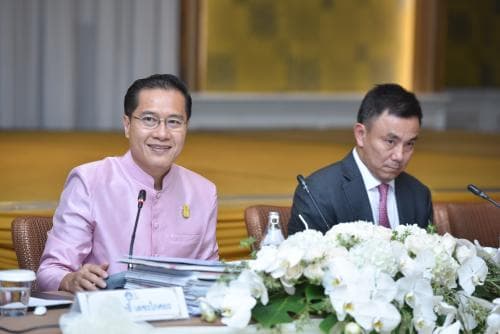 ประชุมหารือแนวทางในการปฏิรูปด้านการท่องเที่ยวของไทย