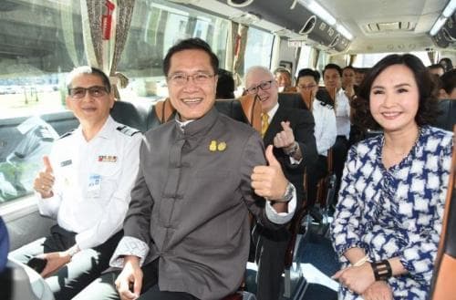 เปิดตัว Airport LimoBus Express รถโดยสารไม่ประจำทาง 2 เส้นทาง 7 จุดจอดสำคัญในกรุงเทพฯ