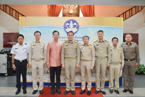 วีระศักดิ์ ชูผลงาน 1 ปี นทท.- รายได้ โตตามเป้าย้ำเดินหน้า ส่งเสริม "ท่องเที่ยวเมืองรอง" เน้นตลาดคุณภาพ สร้างมาตรฐาน "สะดวก สะอาด ปลอดภัย ได้เอกลักษณ์ และยั่งยืน"