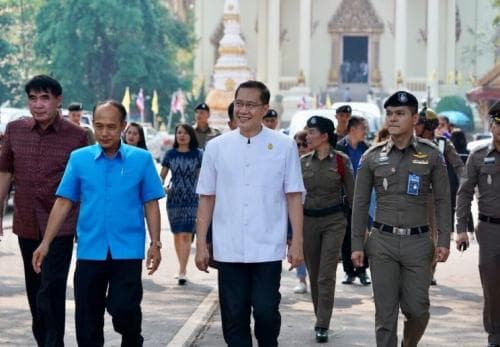รมว.ท่องเที่ยวฯ ร่วมส่งมอบห้องน้ำชุมชน "พลังคนไทย สุขา สุใจ"