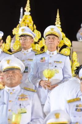 รมว.ท่องเที่ยวฯ ร่วมในพิธีจุดเทียนถวายพระพรชัยมงคล เนื่องในโอกาสวันเฉลิมพระชนมพรรษาพระบาทสมเด็จพระเจ้าอยู่หัว ประจำปีพุทธศักราช 2562