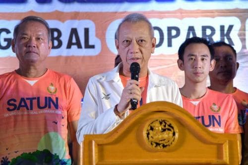 รมว.ท่องเที่ยวและกีฬา เปิดงานวิ่งเปิดอุทยานธรณีโลกสตูล นักวิ่งกว่า 3 พันคน ร่วมงาน