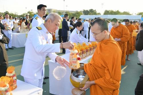 รมว.พิพัฒน์ ร่วมกิจกรรมเฉลิมพระเกียรติและน้อมรำลึกในพระมหากรุณาธิคุณพระบาทสมเด็จพระบรมชนกาธิเบศร มหาภูมิพลอดุลยเดชมหาราช บรมนาถบพิตร ณ ท้องสนามหลวง