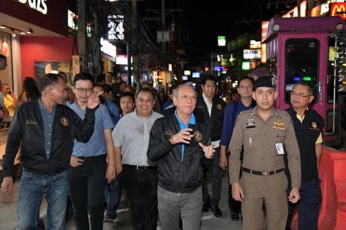 รมว.ท่องเที่ยวและกีฬา ลงพื้นที่ติดตามสถานการณ์ท่องเที่ยว ตรวจเยี่ยมพื้นที่การจัดการขยะ และพบปะผู้ประกอบการเอกชน