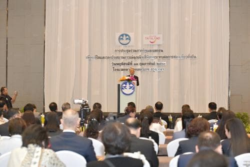 รมว.พิพัฒน์ ประชุมร่วมภาครัฐเอกชนด้นท่องเที่ยว รองรับผลกระทบไวรัสโคโรน่า ("COVID-19")
