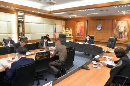 ประชุมคณะกรรมการแก้ไข เยียวยา และฟื้นฟูผู้เกี่ยวข้องกับอุตสาหกรรมท่องเที่ยวและอุตสาหกรรมกีฬา