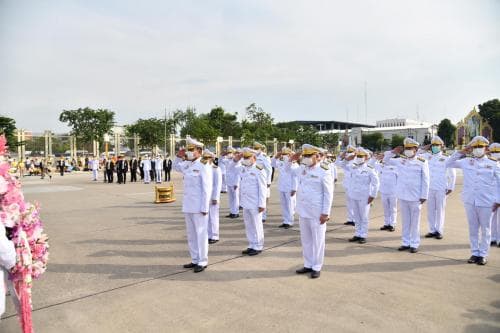 รมว.พิพัฒน์ เข้าร่วมในพิธีวางพวงมาลาและพิธีถวายบังคม เนื่องในวันคล้ายวันสวรรคต พระบาทสมเด็จพระจุลจอมเกล้าเจ้าอยู่หัว