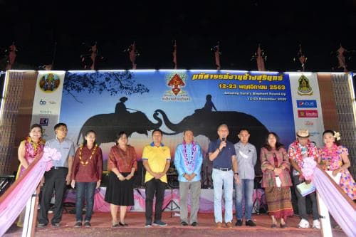 รมต.พิพัฒน์ เยี่ยมชมและร่วมกิจกรรมในงาน "มหัศจรรย์งานแสดงช้างสุรินทร์" ประจำปี 2563 ครั้งที่ 60