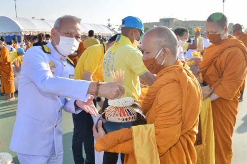 รมว.พิพัฒน์ ร่วมกิจกรรมเฉลิมพระเกียรติและน้อมรำลึกในพระมหากรุณาธิคุณพระบาทสมเด็จพระบรมชนกาธิเบศร มหาภูมิพลอดุลยเดชมหาราช บรมนาถบพิตร ณ ท้องสนามหลวง