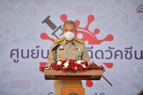 รมว.พิพัฒน์ เปิดศูนย์บริการฉีดวัคซีนป้องกันโรคติดเชื้อไวรัสโคโรนา 2019 (COVID-19) ให้แก่นักกีฬา บุคลากรกีฬา และบุคลากรในกระทรวงการท่องเที่ยวและกีฬา