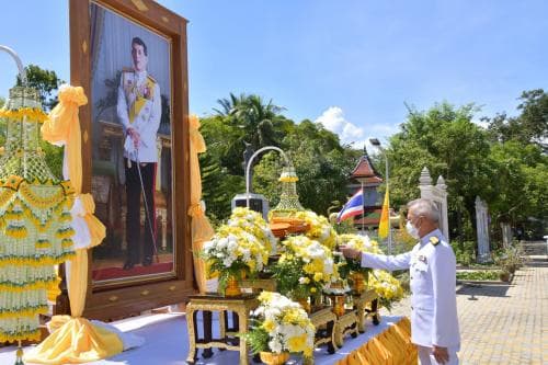 ก.ท่องเที่ยวและกีฬา ถวายผ้าพระกฐินพระราชทาน ณ วัดชลธาราสิงเห