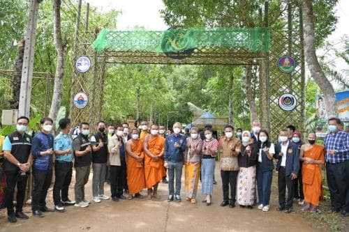 รมว.ท่องเที่ยวและกีฬา ย้ำพร้อมผลักดันตลาดสวนไผ่ ผัง 7 ของจังหวัดสตูล เป็นตลาดต้นแบบในพื้นที่ ตามนโยบายการขับเคลื่อนยุทธศาสตร์ชาติ 20 ปี