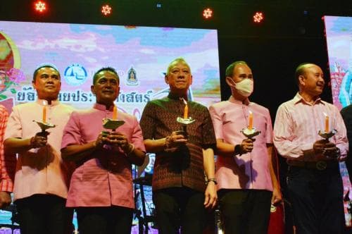 รมว.พิพัฒน์ เป็นประธานในพิธีเปิดงานย้อนรอยประวัติศาสตร์ ตามรอยพระพุทธเจ้าหลวง ครั้งที่ 18
