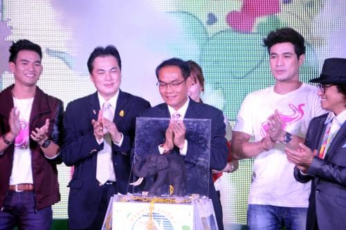 พิธีเปิดโครงการ "รักช้าง ส่งเสริมช้างอยู่บ้าน"
