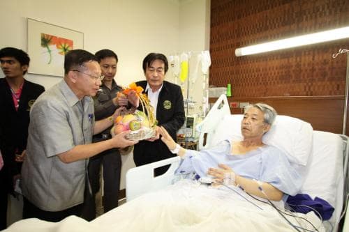 รมว.กระทรวงท่องเที่ยวเยี่ยมนักท่องเที่ยวเกาหลีซึ่งประสบอุบัติเหตุ