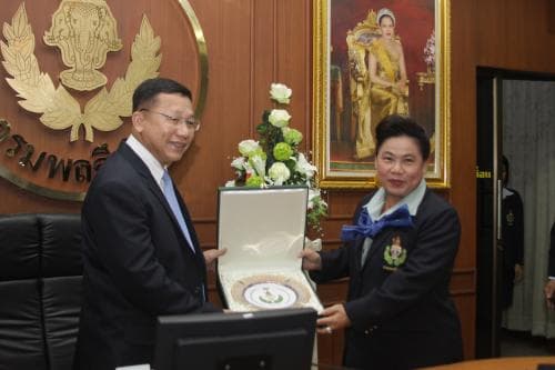 ตรวจเยี่ยมกรมพลศึกษา