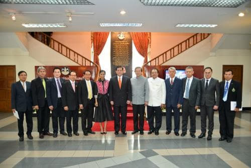 การประชุม เรื่อง การสร้างรายได้จากการท่องเที่ยวและบริการ ประจำปีงบประมาณ พ.ศ. 2559