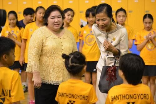 ตรวจเยี่ยมสโมสรแบดมินตันบ้านทองหยอด 