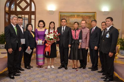 รมว.กก. นำน้องเมย์ เข้าพบนายกรัฐมนตรี พร้อมรับเงินสนับสนุน