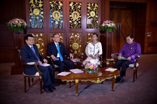 บันทึกเทปรายการ "เดินหน้าประเทศไทย"