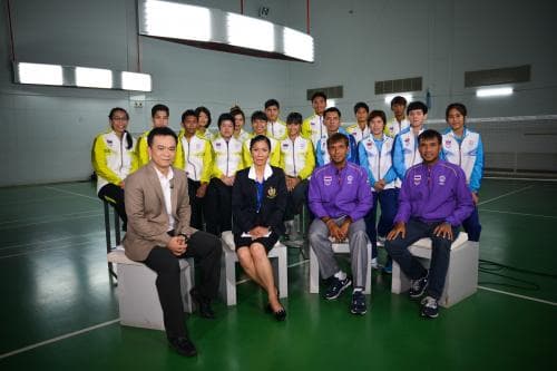 รมว.กก. บันทึกเทปรายการ "เดินหน้าประเทศไทย"
