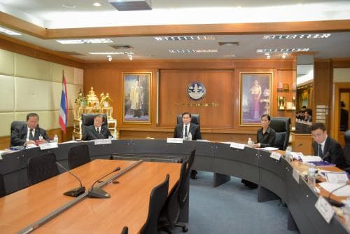 ประชุมเรื่องการพิจารณาร่างพรบ.มหาวิทยาลัยกีฬา และ ร่าง พรบ.มวย