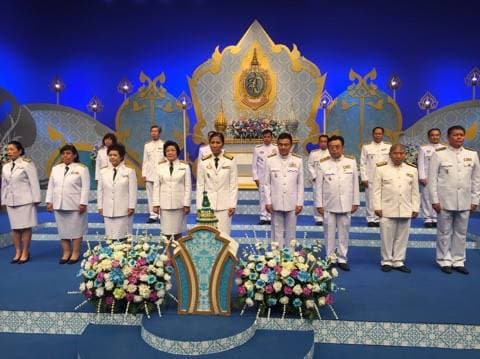 รัฐมนตรีว่าการกระทรวงการท่องเที่ยวและกีฬา(รมว.กก.) และ ปลัดกระทรวงการท่องเที่ยวและกีฬา นำข้าราชการในสังกัดร่วมถวายพระพรแด่สมเด็จพระนางเจ้าสิริกิติ์ 12 สิงหาคม 2560