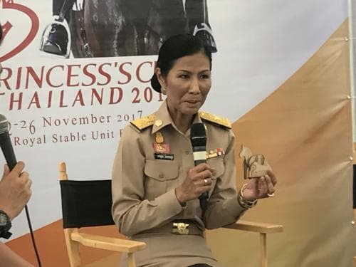 รัฐมนตรีว่าการกระทรวงการท่องเที่ยวและกีฬาแถลงข่าวการจัดการแข่งขันกีฬาขี่ม้ารายการ Princess's Cup 2017