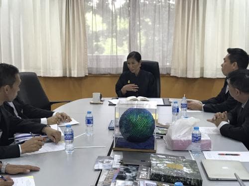 รัฐมนตรีว่าการกระทรวงการท่องเที่ยวและกีฬา เป็นประธานประชุมการจัดการแข่งขันฟุตบอลนานาชาติไทยแลนด์ไฟว์  2017