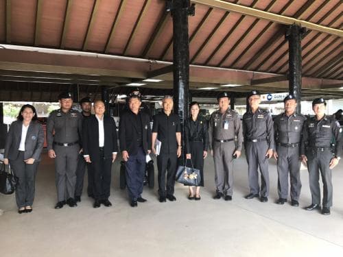 รมว.ท่องเที่ยวและกีฬาและผู้ว่าราชการจังหวัดสุราษฎร์ธานี รับฟังบรรยายสรุปการบริหารจัดการด้านขยะและน้ำเสีย