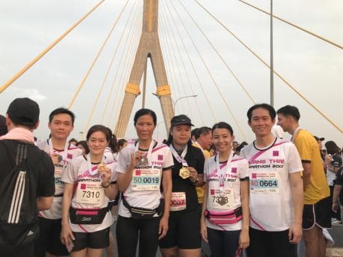 รมว.ท่องเที่ยวและกีฬา ร่วมวิ่งเพื่อส่งเสริมกีฬาเพื่อคนทั้งมวลในรายการเมืองไทยมาราธอน