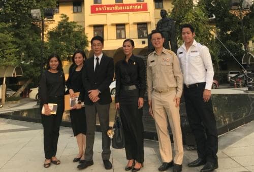 รมว.ท่องเที่ยวและกีฬาหารือกับรองอธิการบดี ม.ธรรมศาสตร์ เพื่อพัฒนาเป็นแหล่งท่องเที่ยวเชิงเรียนรู้