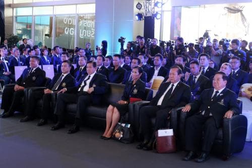 รองนายกรัฐมนตรี มอบเงินรางวัลให้นักกีฬาที่แข่งขันกีฬาอินดอร์มาเชียลอาร์ทเกมส์ ครั้งที่ 5