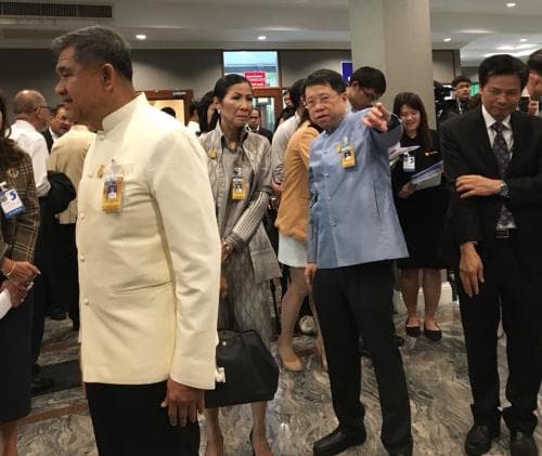 รมว.ท่องเที่ยวและกีฬาเข้าชมนิทรรศการการฝึกอบรมทักษะวิชาชีพระยะสั้นอาชีวศึกษา