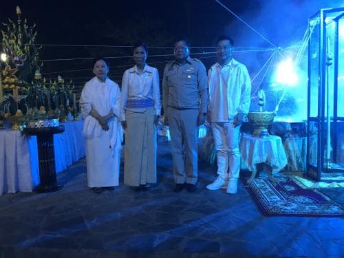 รมว.ท่องเที่ยวและกีฬาพร้อมด้วยผู้ว่าราชการจังหวัดระนองร่วมพิธีเจริญพระพุทธมนต์