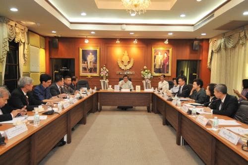 รองนายกรัฐมนตรี เป็นประธานการประชุมหัวหน้าส่วนราชการและผู้บริหารระดับสูงของกระทรวงฯ