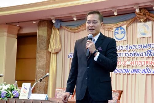 รมว.วีระศักดิ์  โควสุรัตน์ กล่าวเกี่ยวกับการท่องเที่ยว