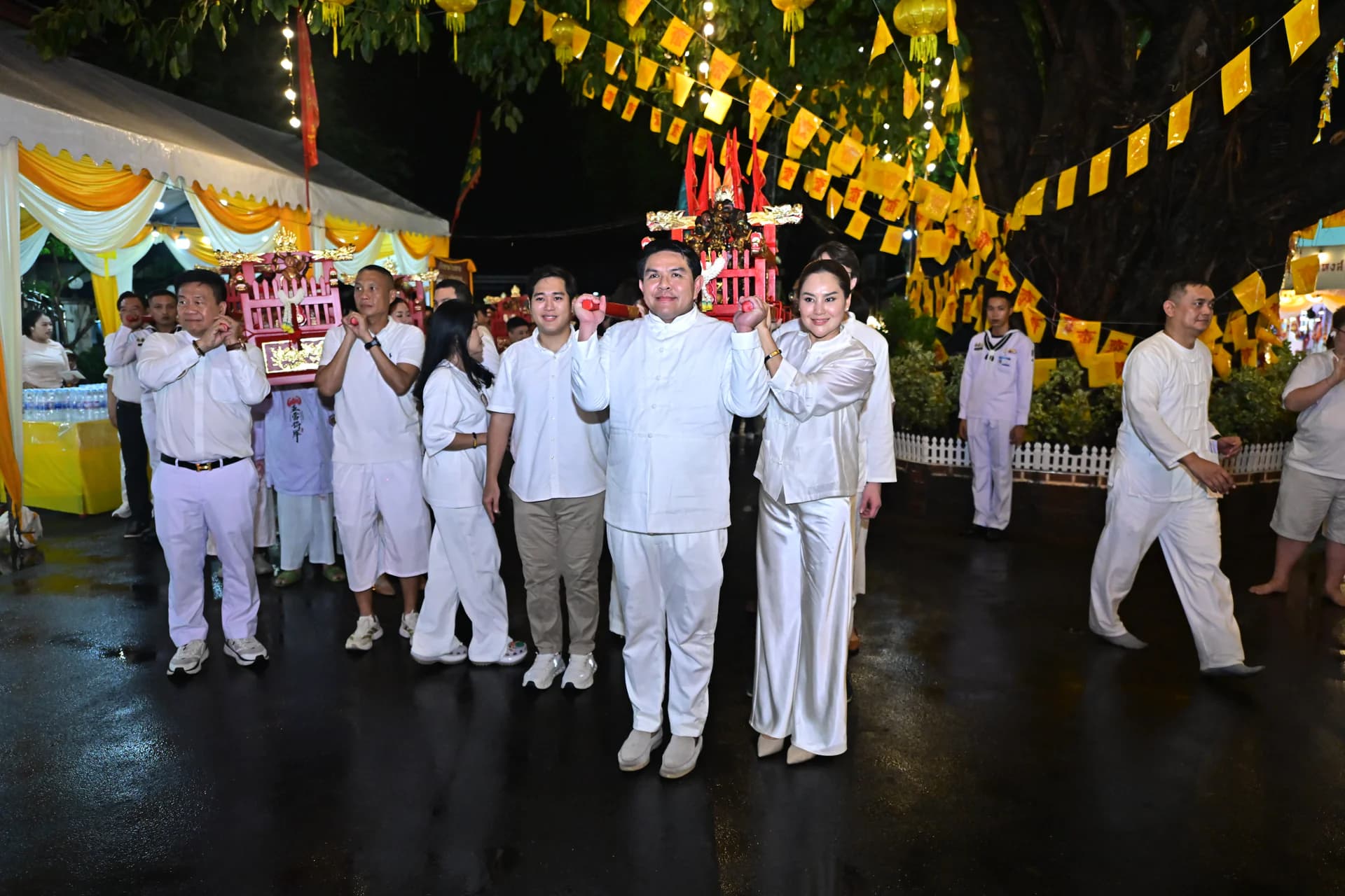 รูปภาพแกลเลอรี