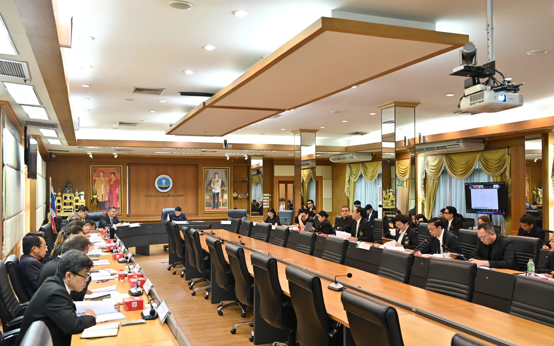 “รมว.ท่องเที่ยวและกีฬา” เป็นประธานประชุมคณะกรรมการจัดการแข่งขันซีเกมส์ ครั้งที่ 33 และอาเซียนพาราเกมส์ ครั้งที่ 13 เดินหน้าความพร้อมไทยสู่เจ้าภาพระดับภูมิภ