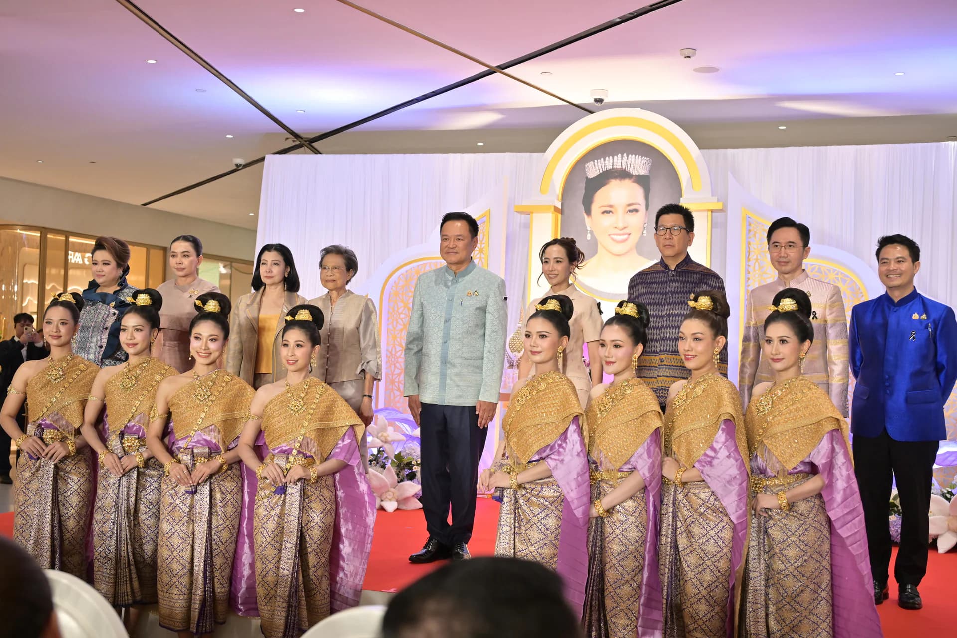รูปภาพแกลเลอรี