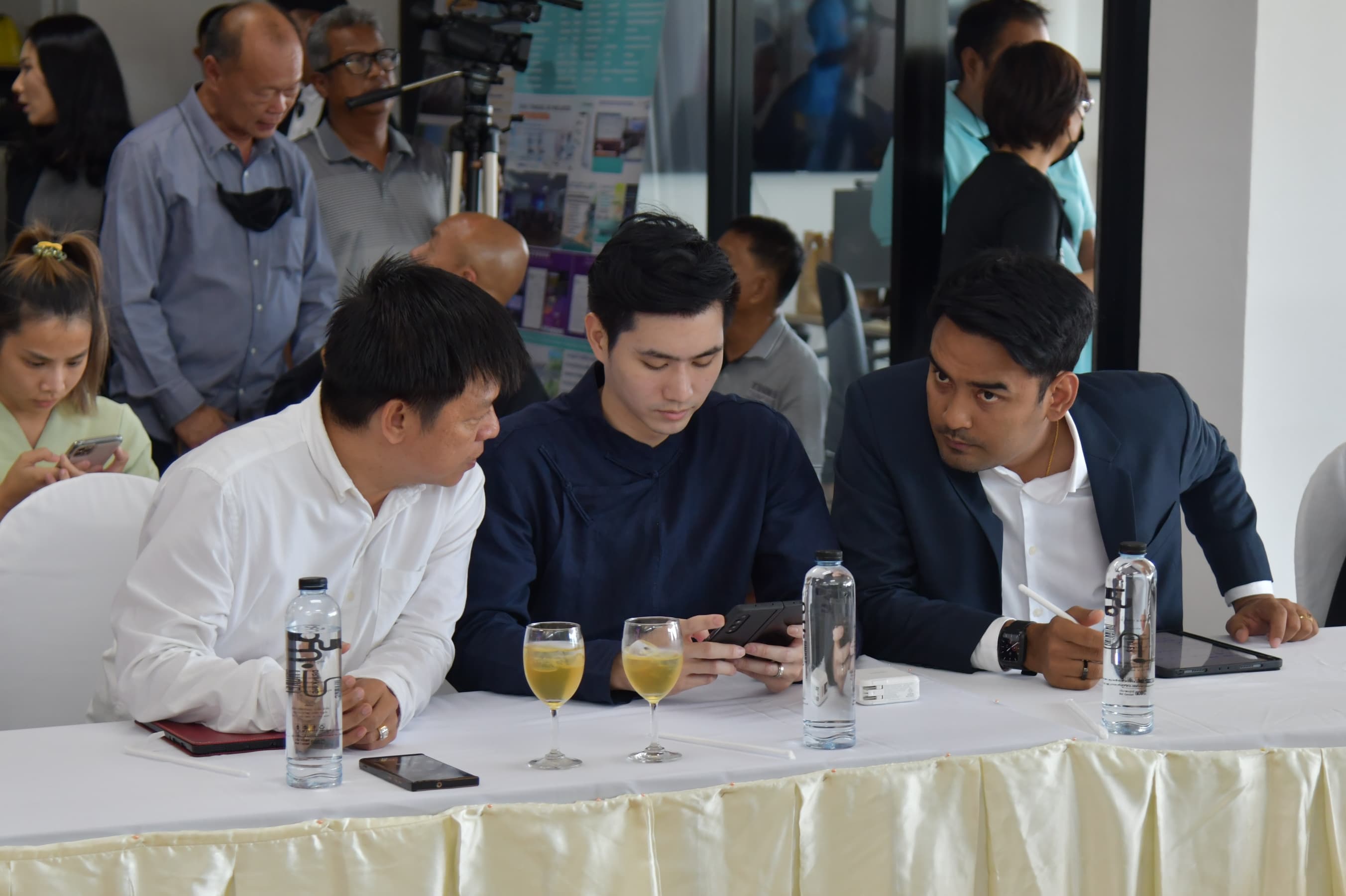 รูปภาพแกลเลอรี