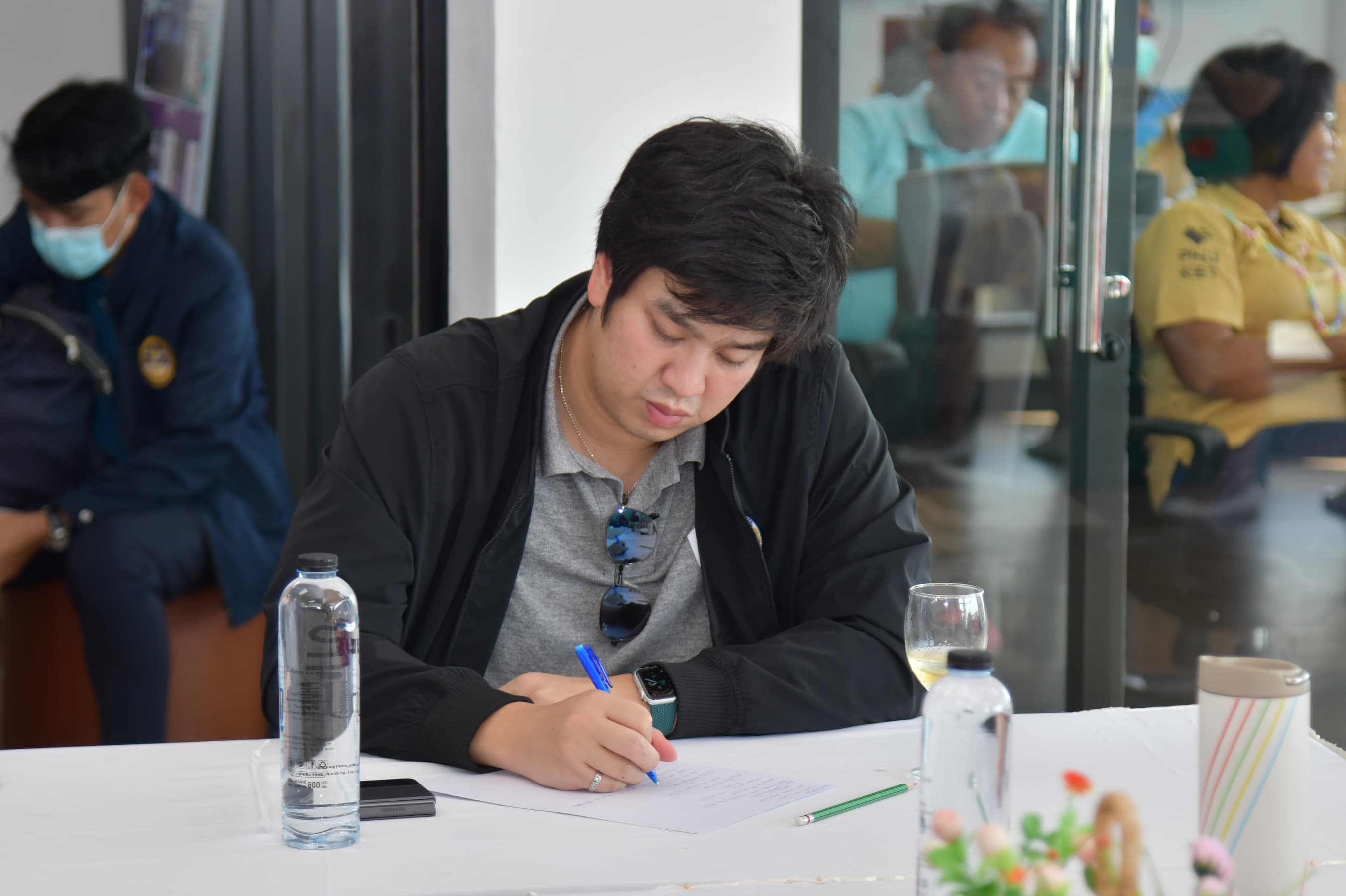 รูปภาพแกลเลอรี