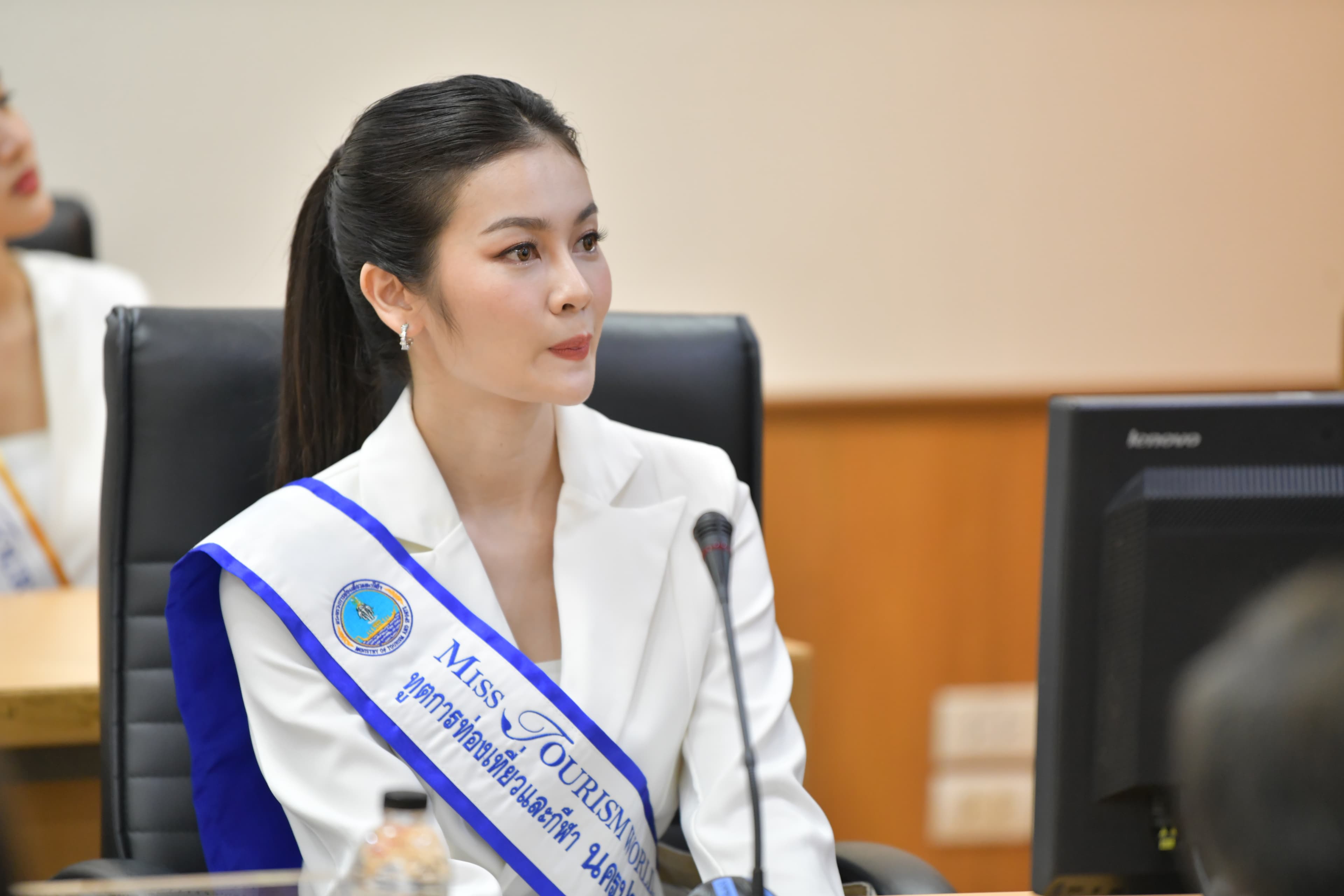 รูปภาพแกลเลอรี