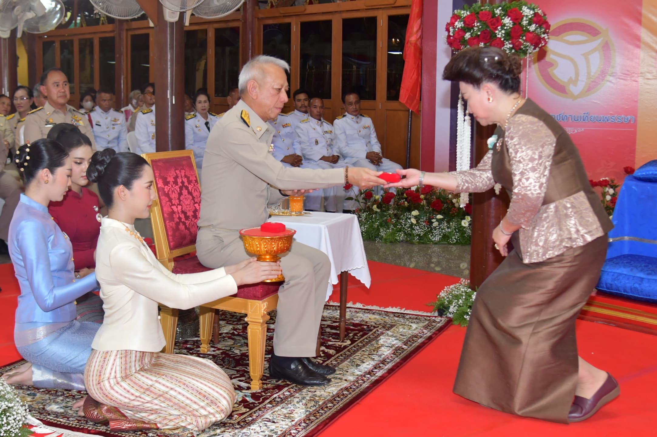 รูปภาพแกลเลอรี