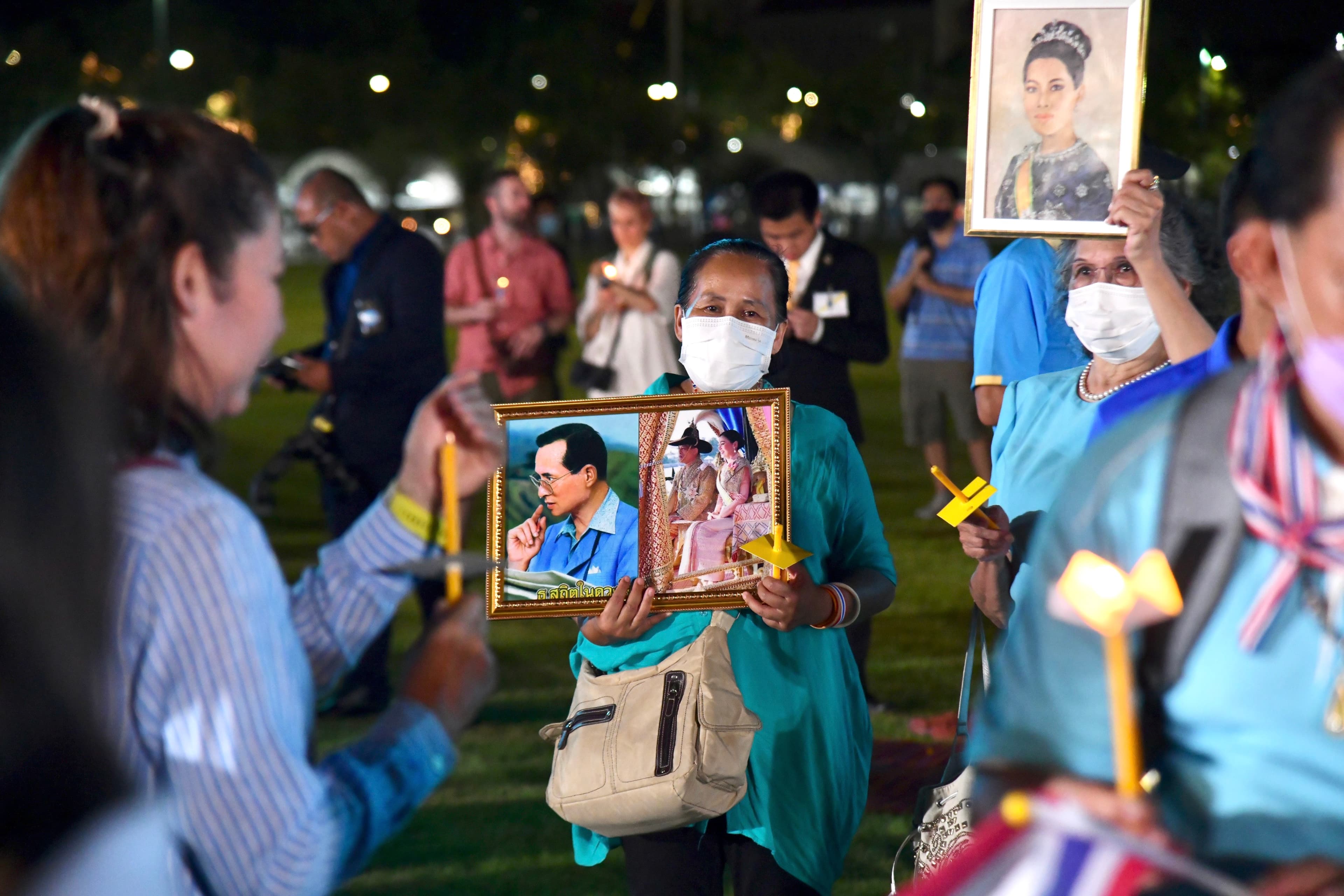 รูปภาพแกลเลอรี