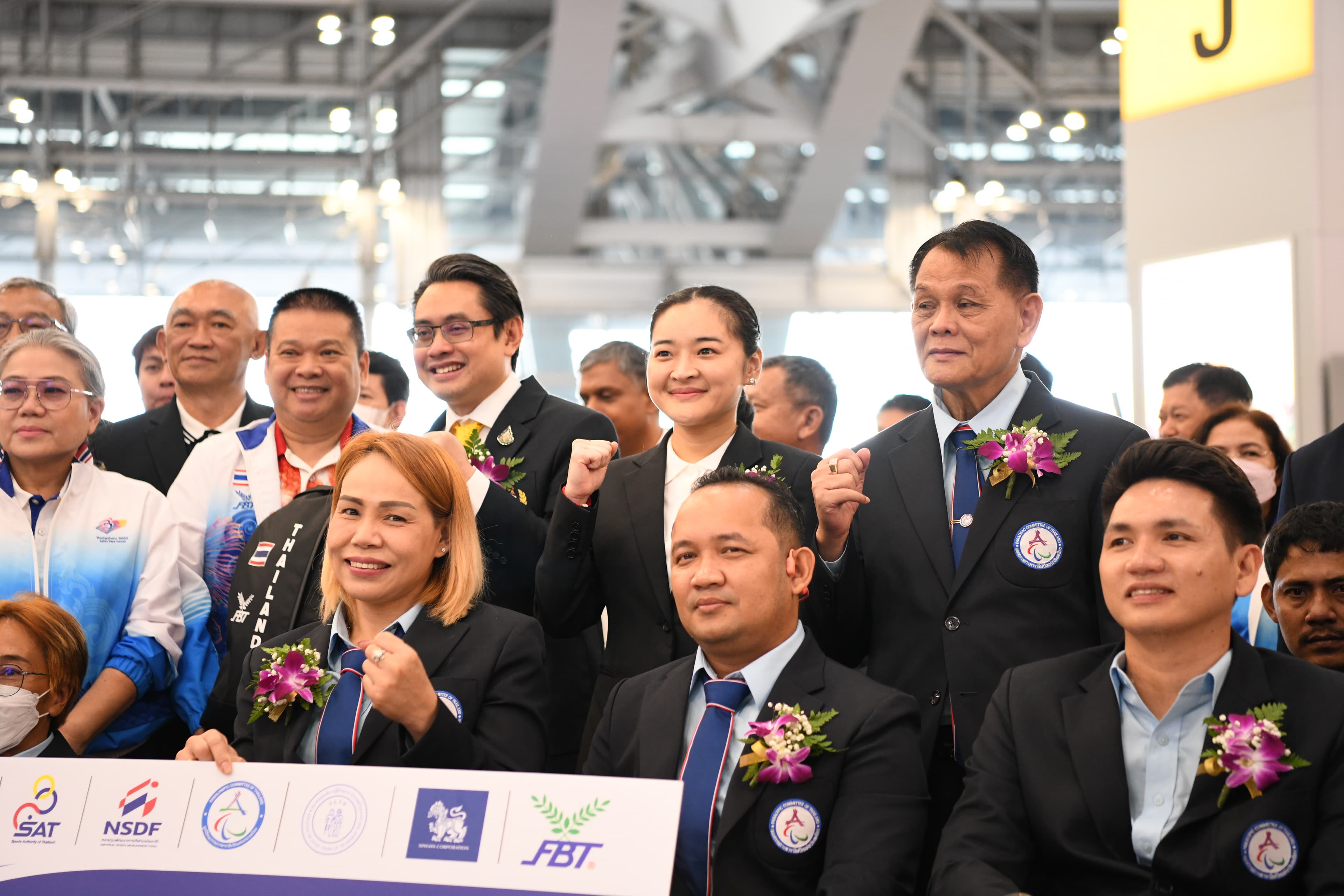 รมว.ท่องเที่ยวและกีฬา นำทีม ร่วมส่งทัพนักกีฬาคนพิการทีมชาติไทยสู้ศึก เอเชียนพาราเกมส์ ครั้งที่ 4