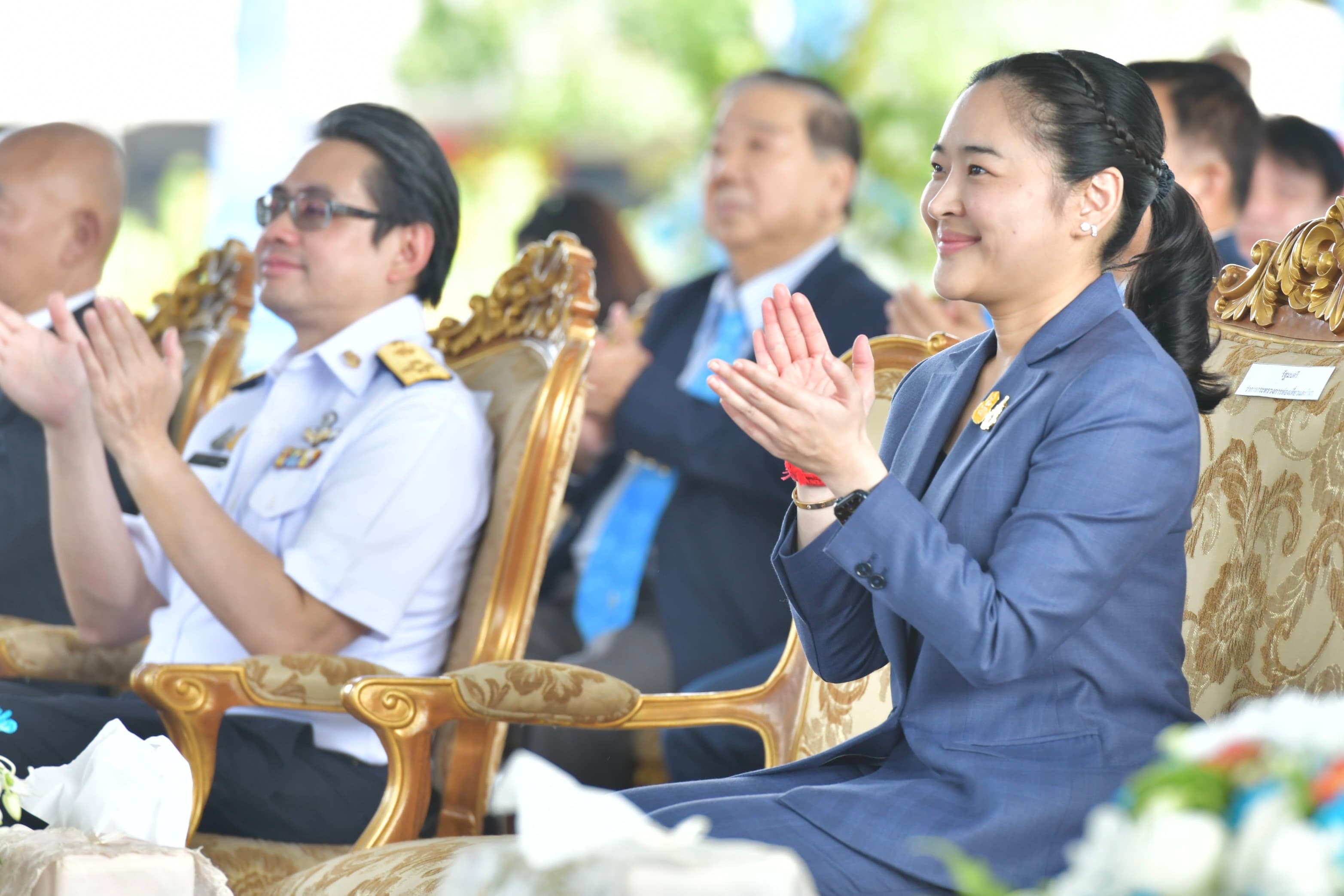 รูปภาพแกลเลอรี