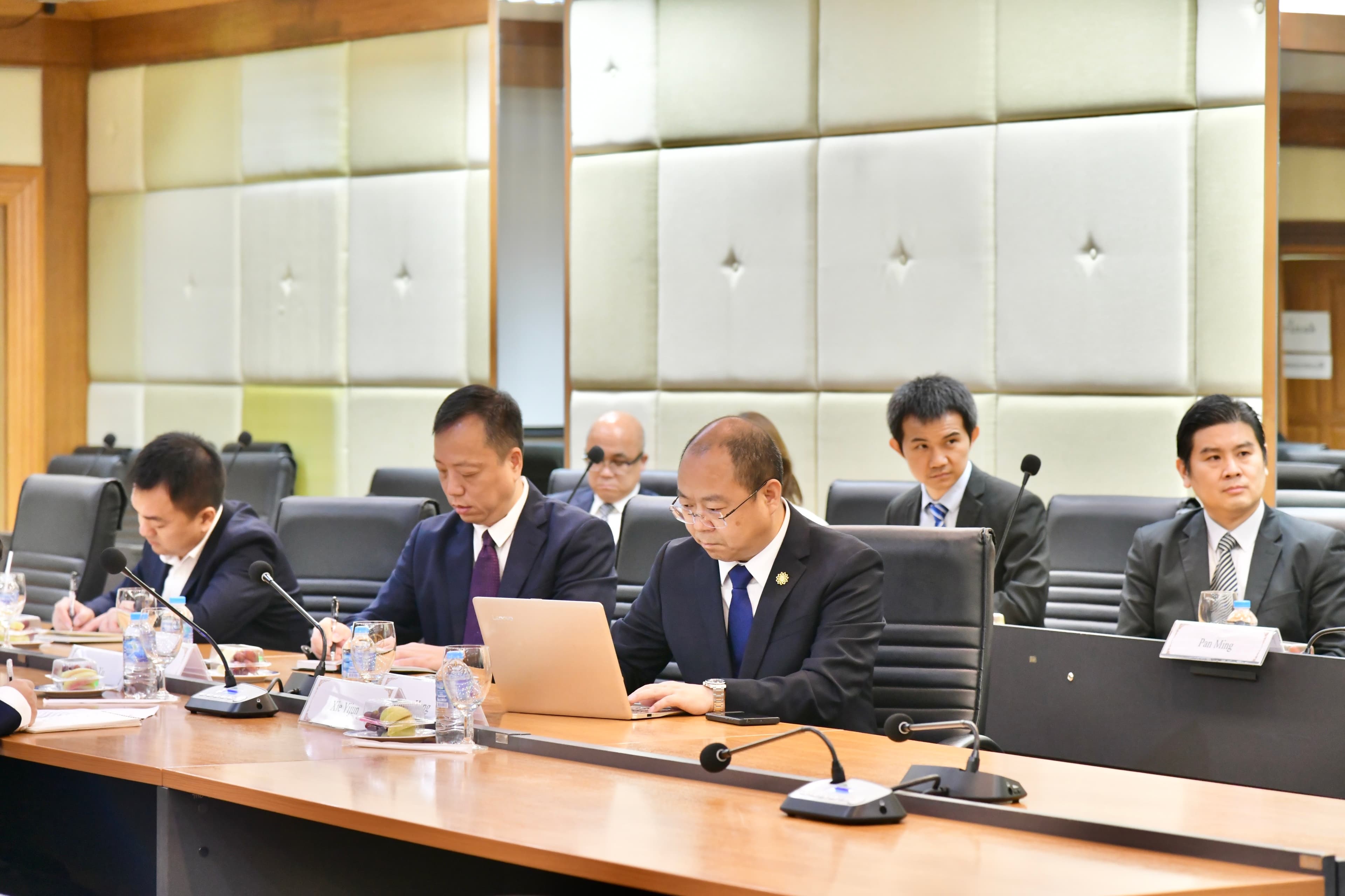 รูปภาพแกลเลอรี