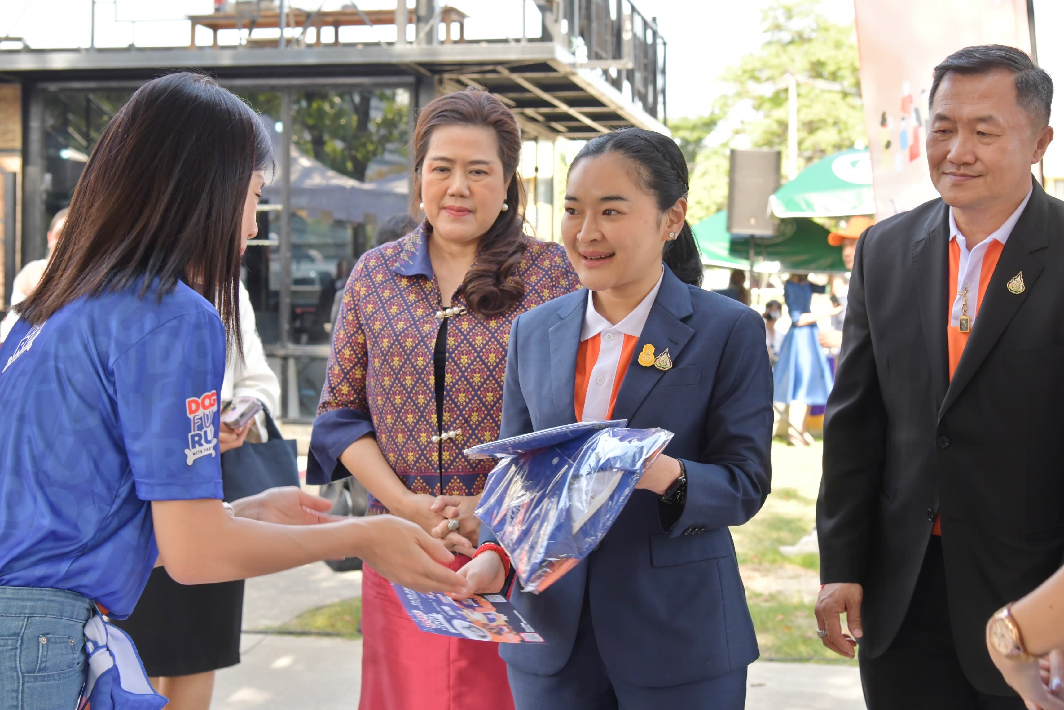 รูปภาพแกลเลอรี